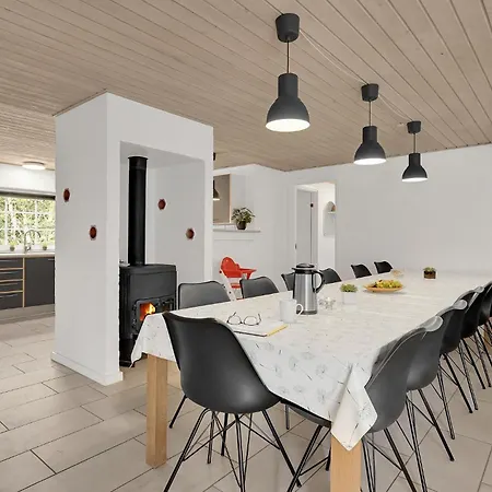 Gorgeous In With Kitchen