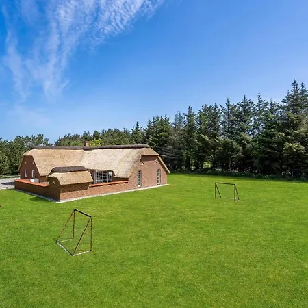 Gorgeous In With Kitchen